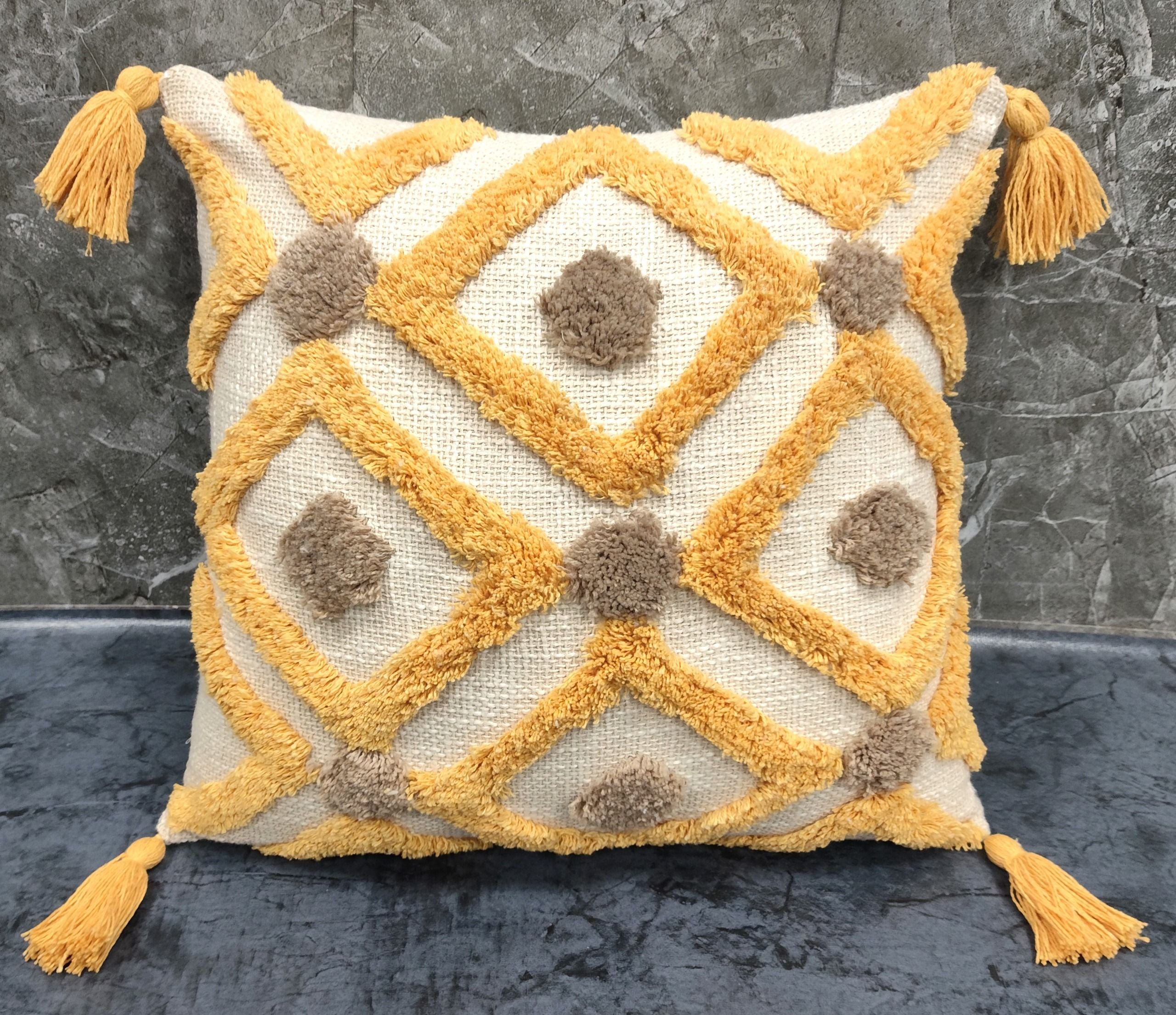 Premium Tufted Slub Cotton Custom Cushion for Sofa and Living Room