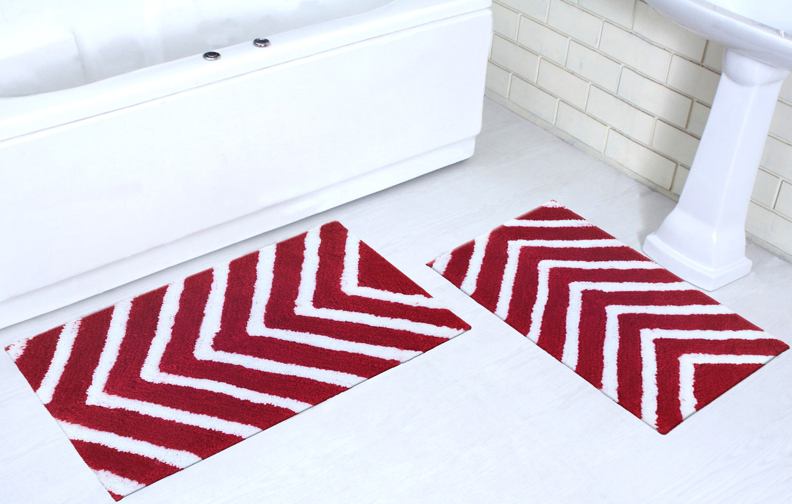 Microfiber arrow floor rug set placed near shower modern bathroom look