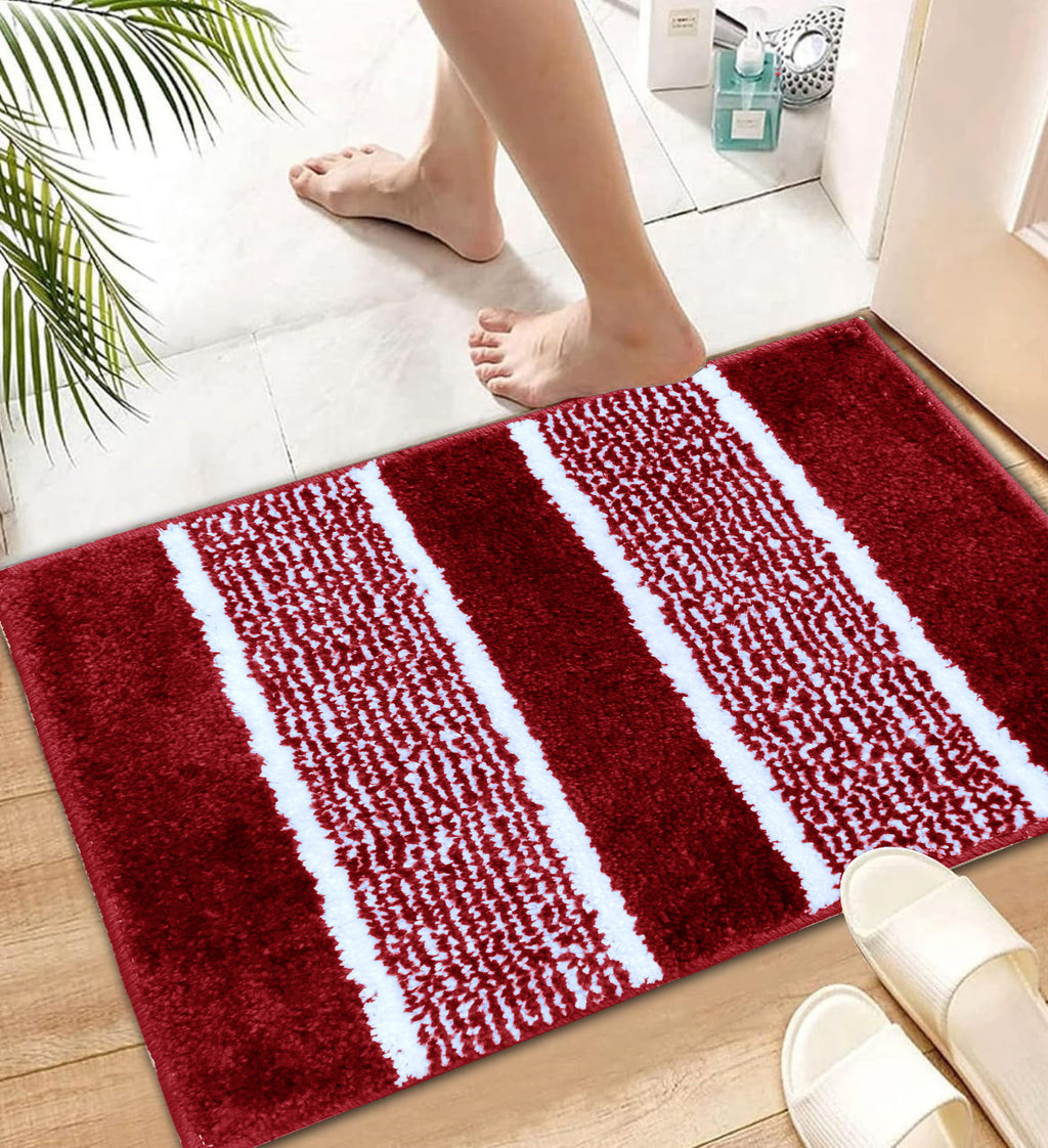 Bath rug doormat set placed in modern bathroom setup
